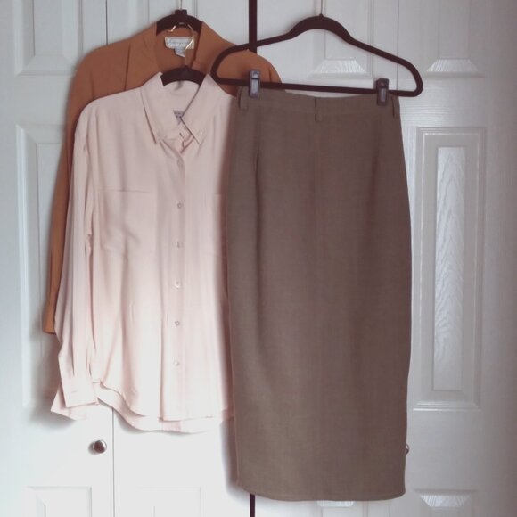 Eddie Bauer Wool Tan Tailored Wrap Front Pencil Midi / Maxi Skirt Size 8P - Picture 4 of 6